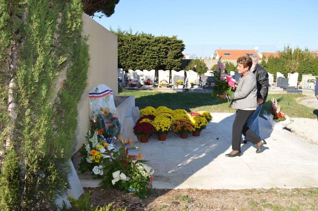 CEREMONIE DU 1 NOVEMBRE 2015 CIMETIERE DE MAZARGUES (36).JPG